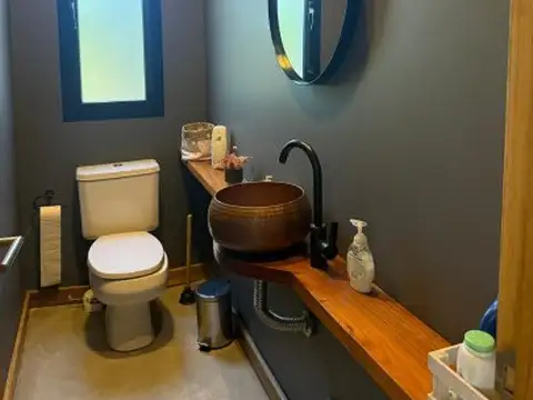 Casa 4 ambientes con 3 baños