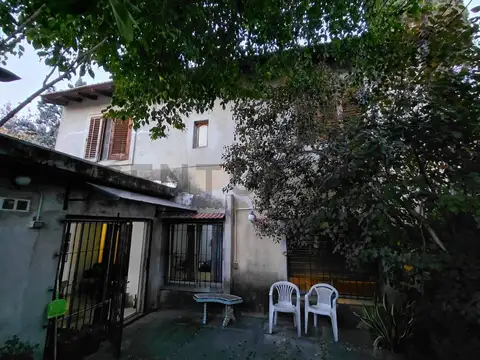 LOTE DE 3 PH.   PARA INVERSIÓN.  BANFIELD centro.
