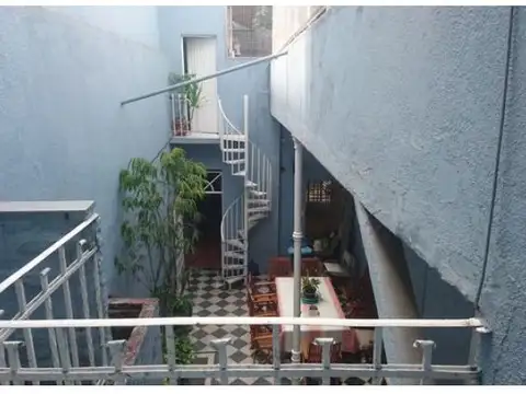 Venta de Casa 7 AMBIENTES O MAS en Villa General Mitre.