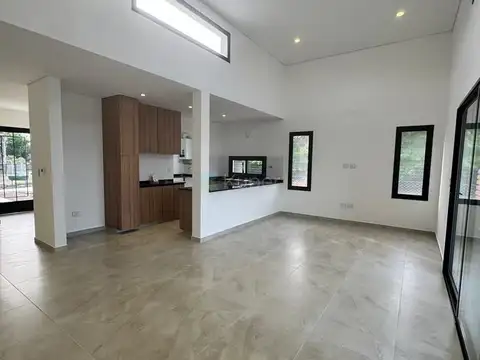 Venta Casa 4 ambientes en Santa Elisa, Pilar del Este, Pilar
