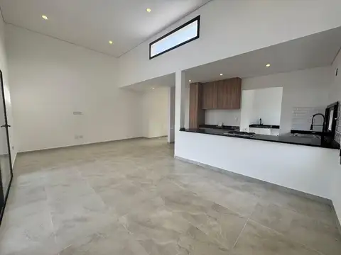 Casa en Venta en Pilar Del Este, USD 195.000