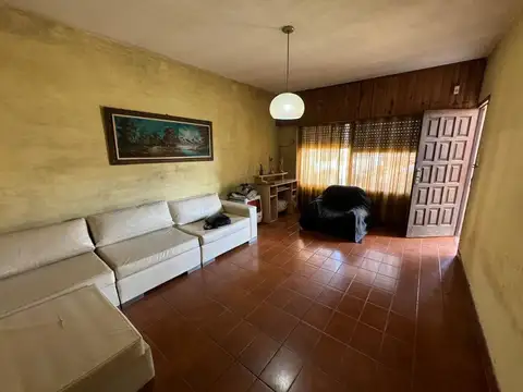 Casa en Venta en Berazategui, USD 42.000