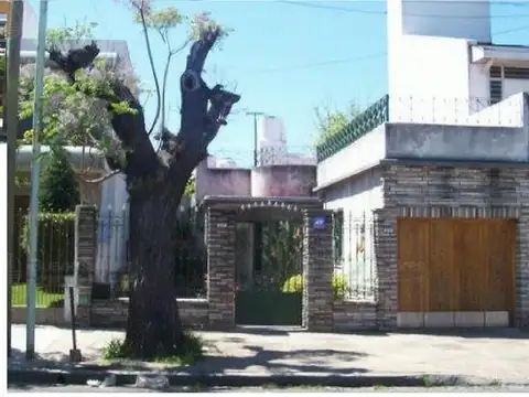 IMPRESIONANTE LOTE EXCELENTE PARA DESARROLAR EDIFICIO