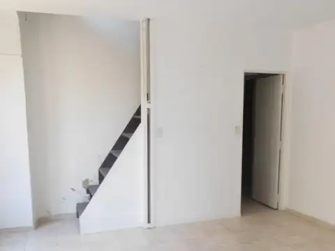 Local en Alquiler en Boca, $ 700.000