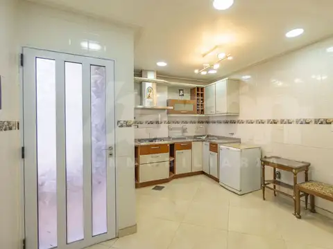 Depto Tipo Casa en Venta en Lomas de Zamora, USD 80.000