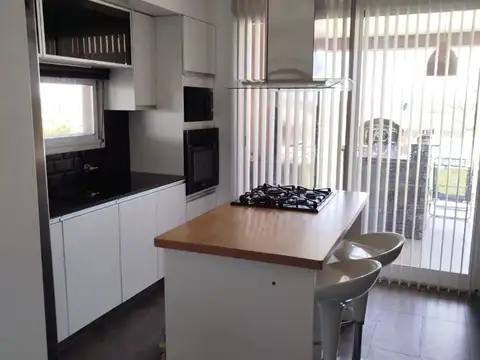 Casa en Venta al Oeste