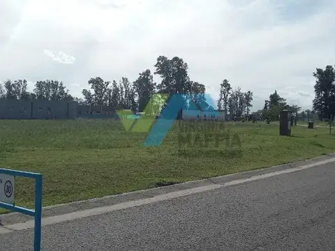 VENTA LOTE CENTRAL BARRIO CERRADO SANTA SOFIA 1500