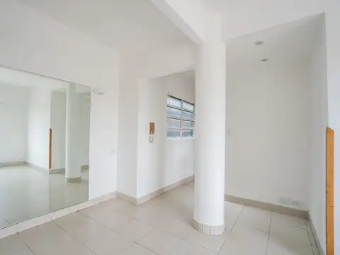 Departamento 5 ambientes con 2 baños
