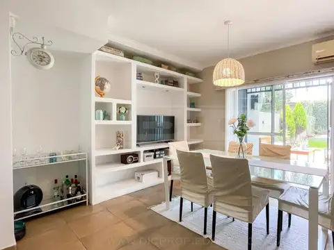 Depto Tipo Casa en Venta de 3 dormitorios