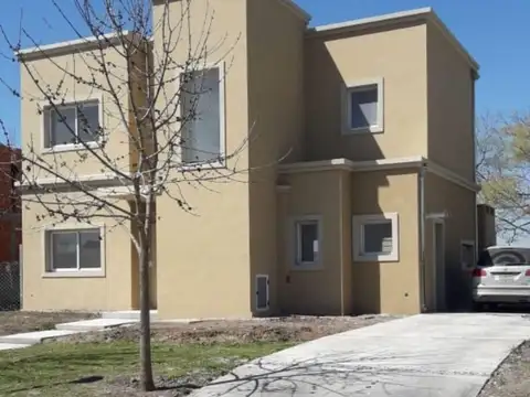 Casa en Alquiler de 4 dormitorios