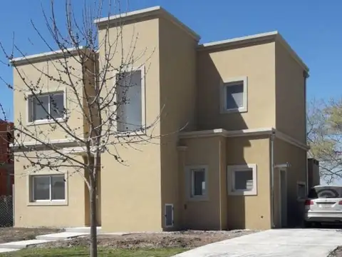Casa en Alquiler en Pilar del Este - Santa Guadalupe, Countries y Barrios Cerrados en Pilar