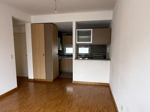 Fragata Presidente Sarmiento 1200, Piso 3