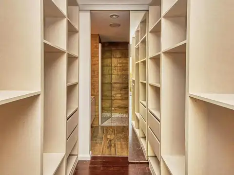 Imponente departamento 4 AMB CASTELAR NORTE