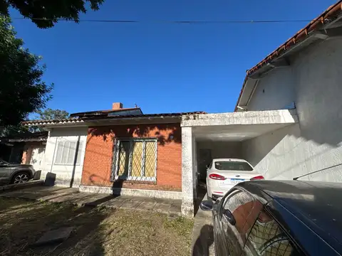 Casa a reciclar en el barrio Dalmine Viejo