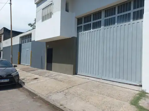 Galpón 285 m2 cub + 500 m2 libre