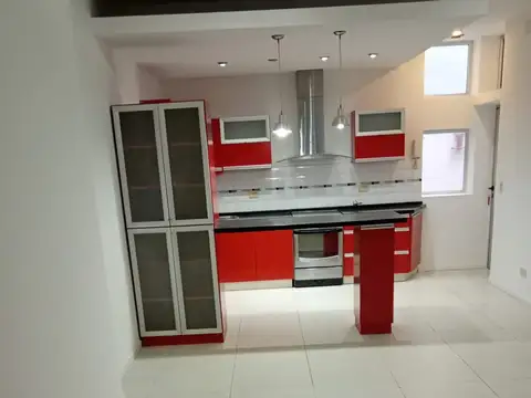 Depto Tipo Casa en Alquiler de 3 ambientes