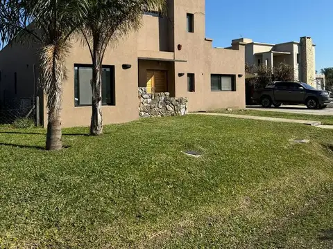 Venta Casa 5 amb c/Renta hasta 2027 barrio Santa Isabel I Maschwitz