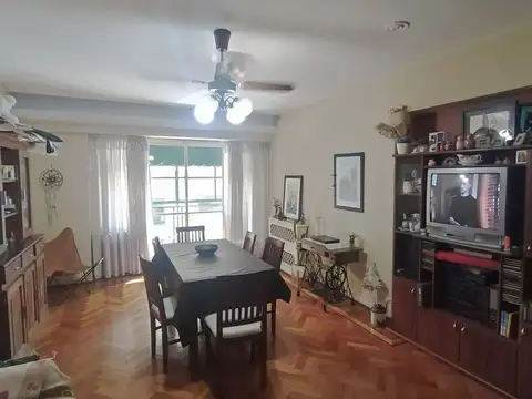 VENTA ALMAGRO 4 AMB  FRENTE/ BALCON