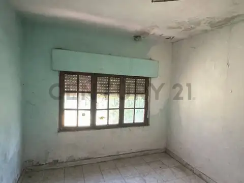 CASA EN VENTA 5 AMBIENTES AVELLANEDA