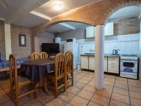 Juan B Villanueva esquina Rodolfo Riege 100