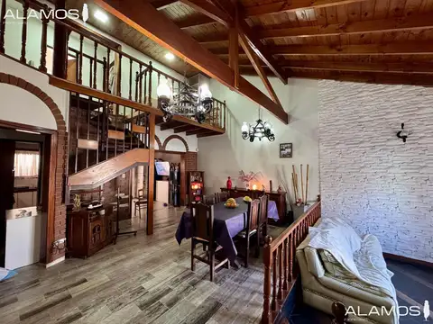 VENTA CASA 5 AMBIENTES EN RAMOS MEJÍA
