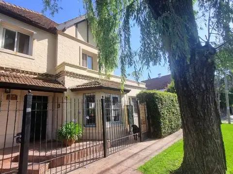 Casa en Alquiler de 3 dormitorios