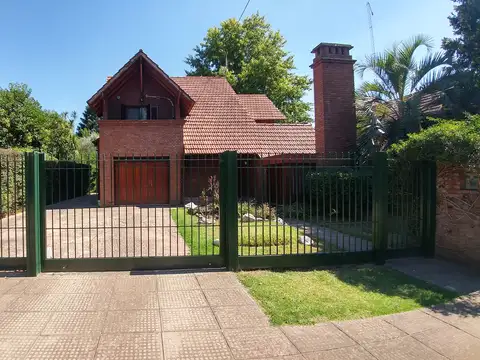 CASA 4 AMBIENTES VENTA PASO DEL REY