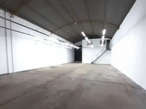 Galpon en Alquiler 29,60  mts Fondo