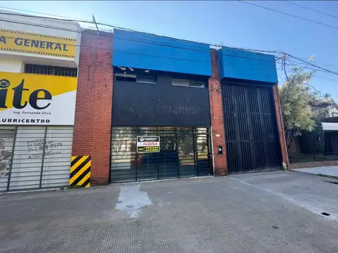 Local con deposito