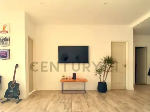Oficina en Venta con 1 cochera