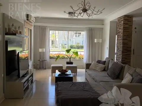 Casa en Alquiler en Santa María del Tigre, USD 3.500