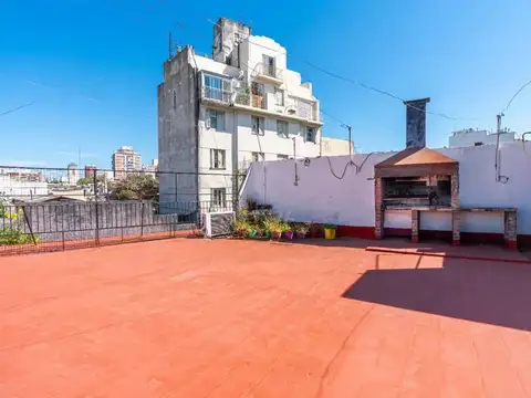 Jean Jaures 200 Balvanera PH 4amb U$170.000