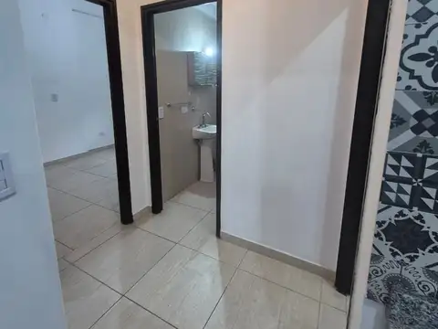 Depto Tipo Casa en Alquiler con 1 cocheras