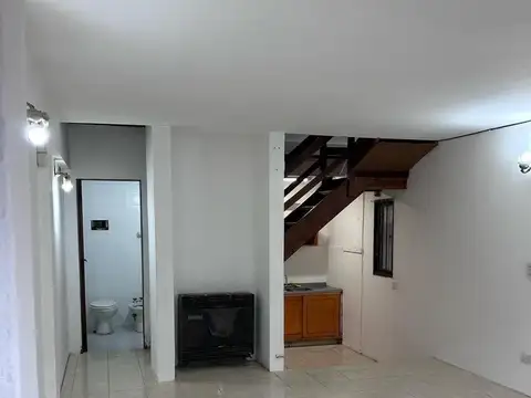Depto Tipo Casa en Venta de 1 dormitorio