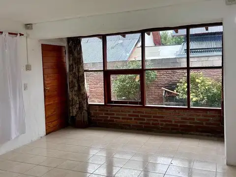 Depto Tipo Casa 2 ambientes con 1 baño