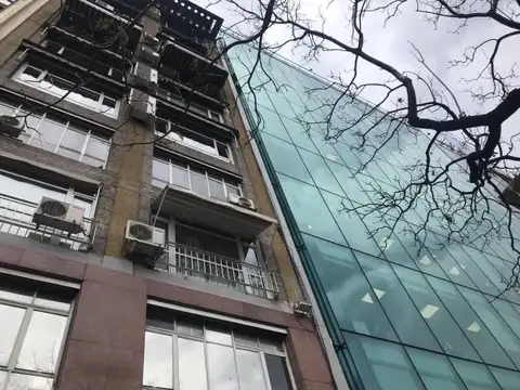 Oficina en Venta con Renta. Increíble vista sobre Av. 9 de Julio