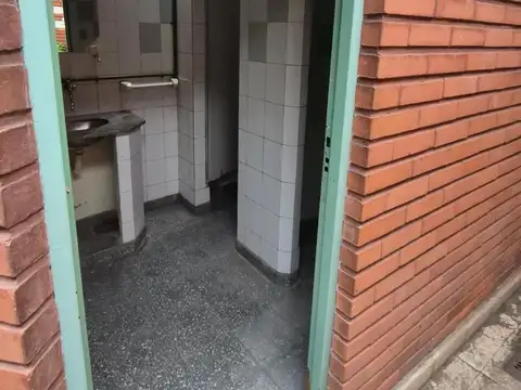 Local en Venta 60 años