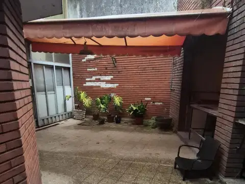 Local en Venta Via Púb.