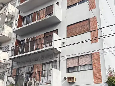 Departamento 2 amb lateral en alquiler
