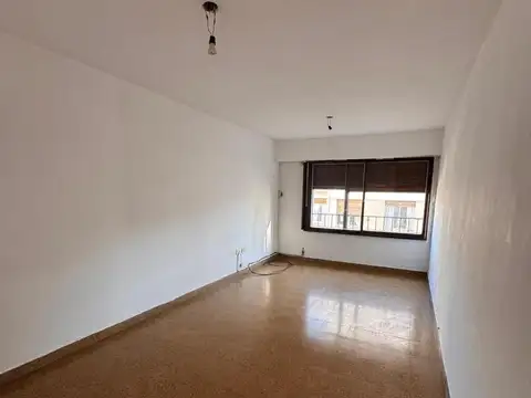 Departamento 5 ambientes con 1 baño