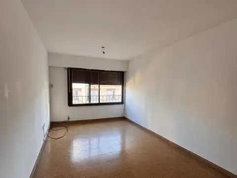 Departamento en Alquiler en Plaza Rocha, $ 790.000