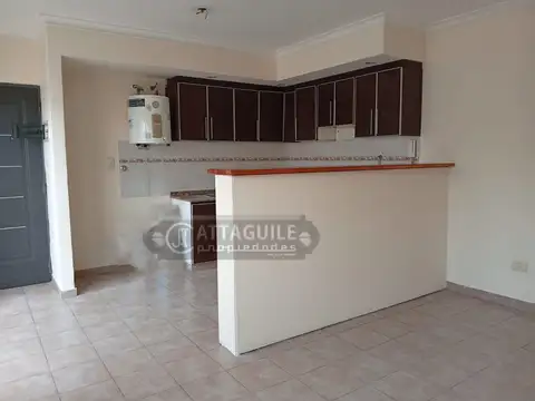 Av. Pte. Peron 23900, Piso 2