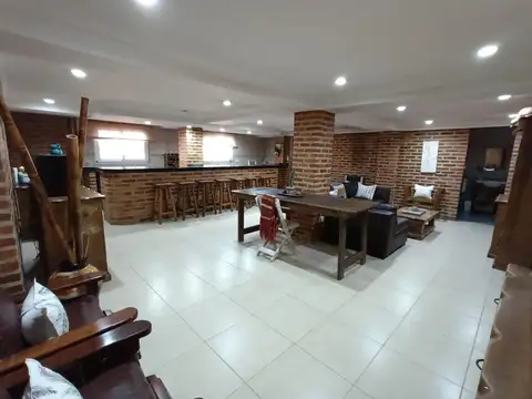 VENTA - CASA 5 AMB - COMERCIAL - RINCON DE MILBERG