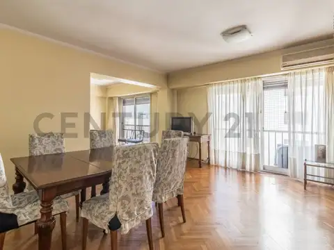 Venta 3 amb con dep y cochera fija en Retiro/Recoleta