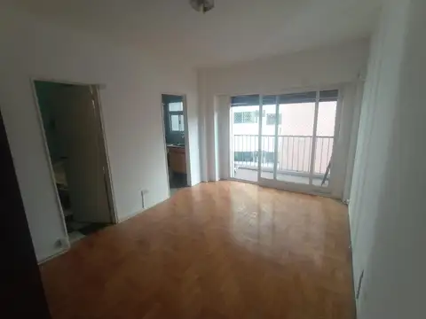 Venta. Monoambiente. Rivadavia 3400. Almagro.