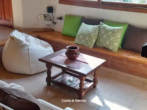 Cruz del Sur y Av del Plata 100