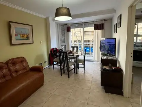 Departamento 3 amb c/ balcón al frente zona Macrocentro