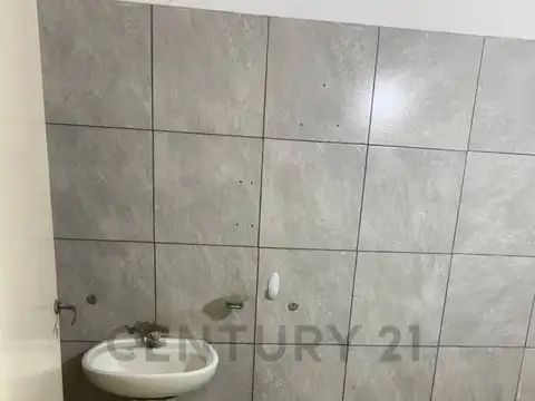 Oficina en Alquiler en Francisco Álvarez, USD 1.750