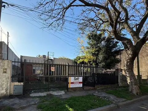 CASA 3 AMB C/JARDIN EN FLORIDA OESTE