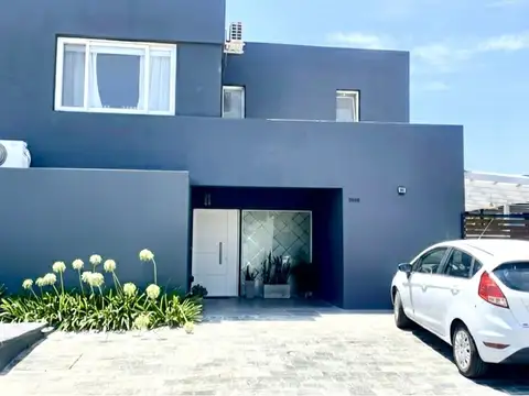 Casa en Venta Casas de Santa Maria sin expensas